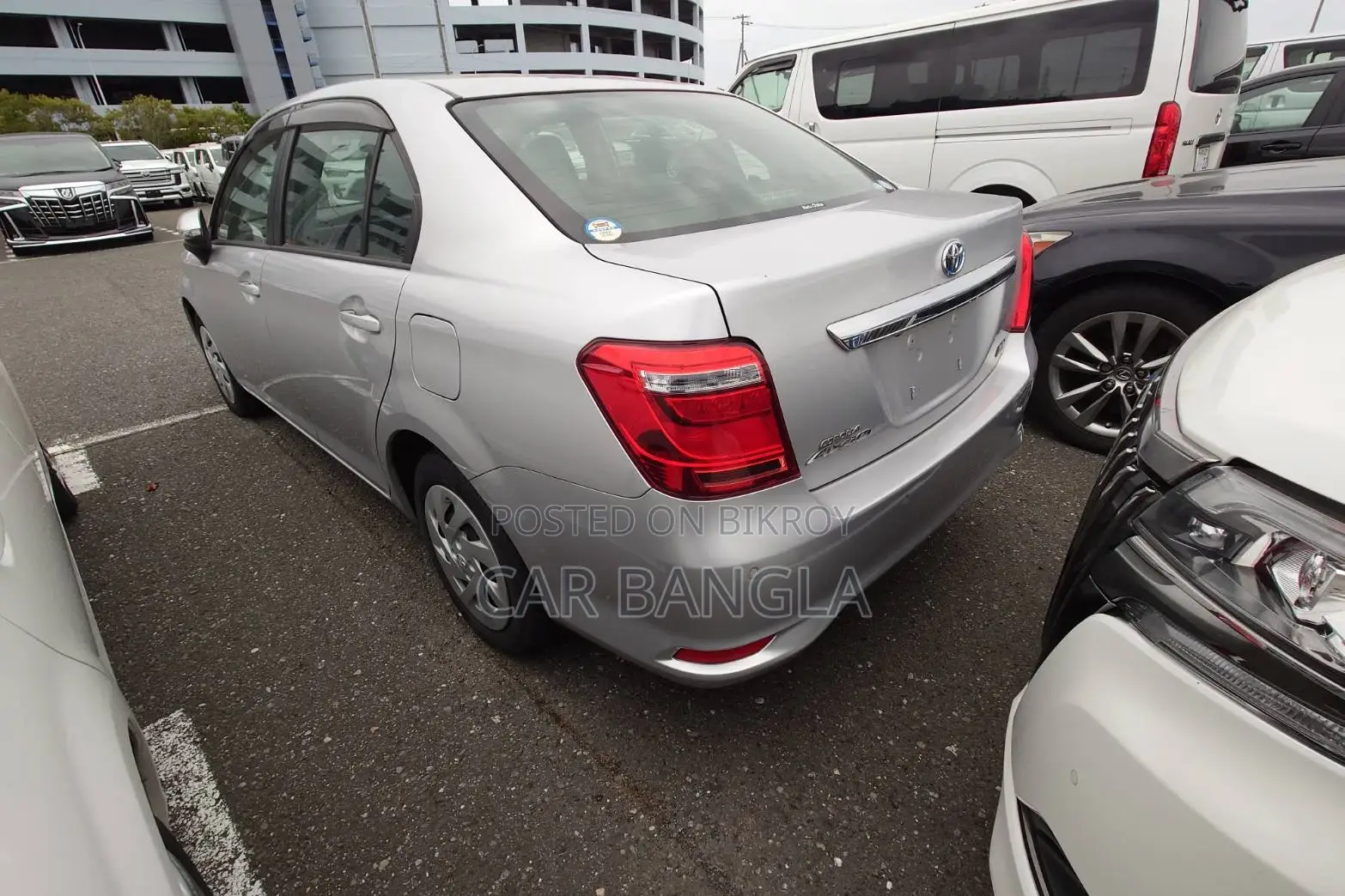 Toyota Axio २०२१ Silver