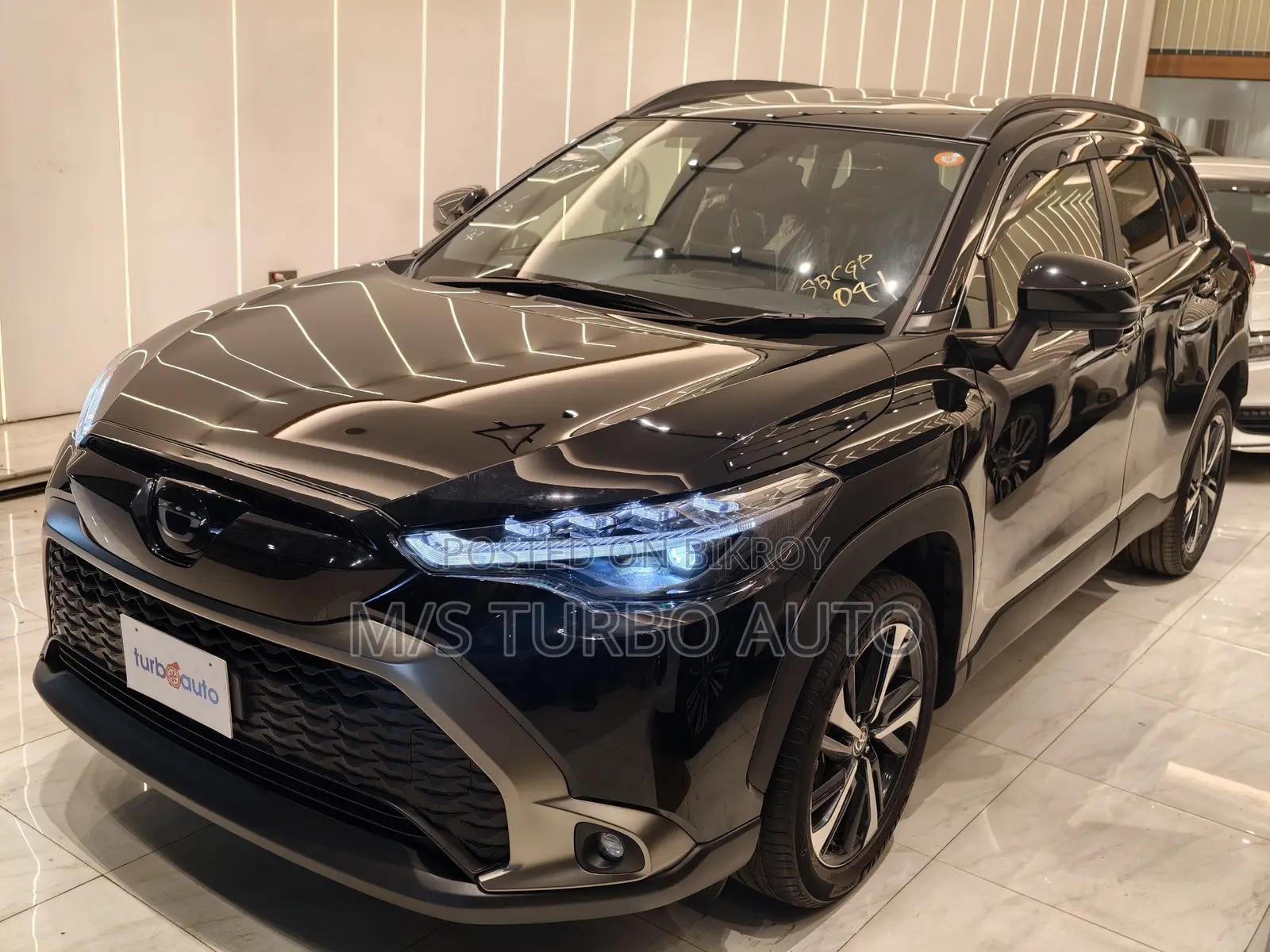 Toyota Corolla Cross 1.8 Hybrid AWD 2021 Black