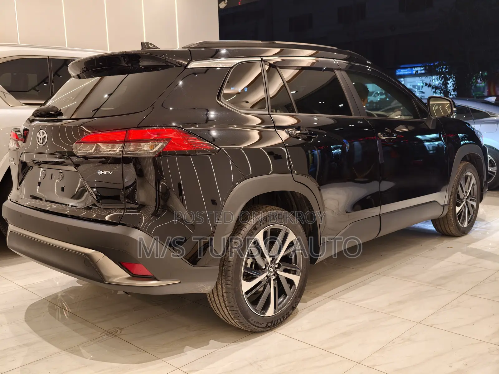 Toyota Corolla Cross 1.8 Hybrid AWD 2021 Black