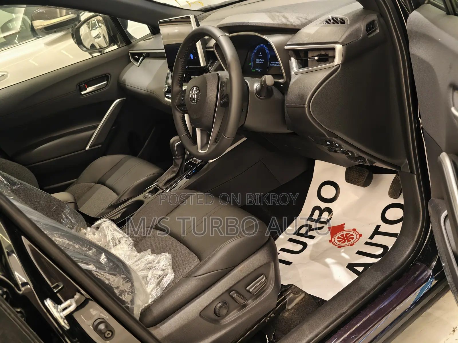 Toyota Corolla Cross 1.8 Hybrid AWD 2021 Black