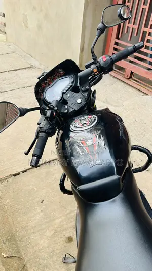 বাজাজ পালসার ১৫০ ২০২১ ব্ল্যাক