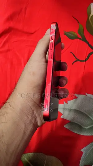 Apple iPhone 13 128 GB Red
