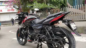 বাজাজ পালসার ১৫০ ২০২১ ব্ল্যাক