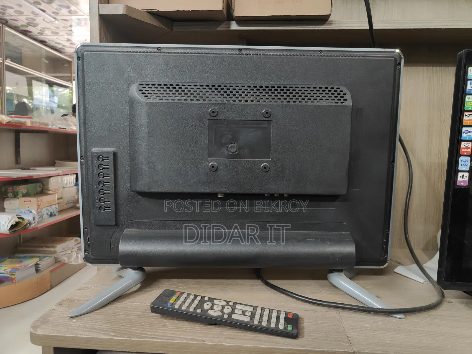 Fresh Condition Running Monitor with TV for Sale