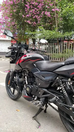 বাজাজ পালসার ১৫০ ২০২১ ব্ল্যাক