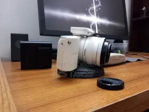 স্যামসাং স্মার্ট ক্যামেরা এনএক্স১১০০