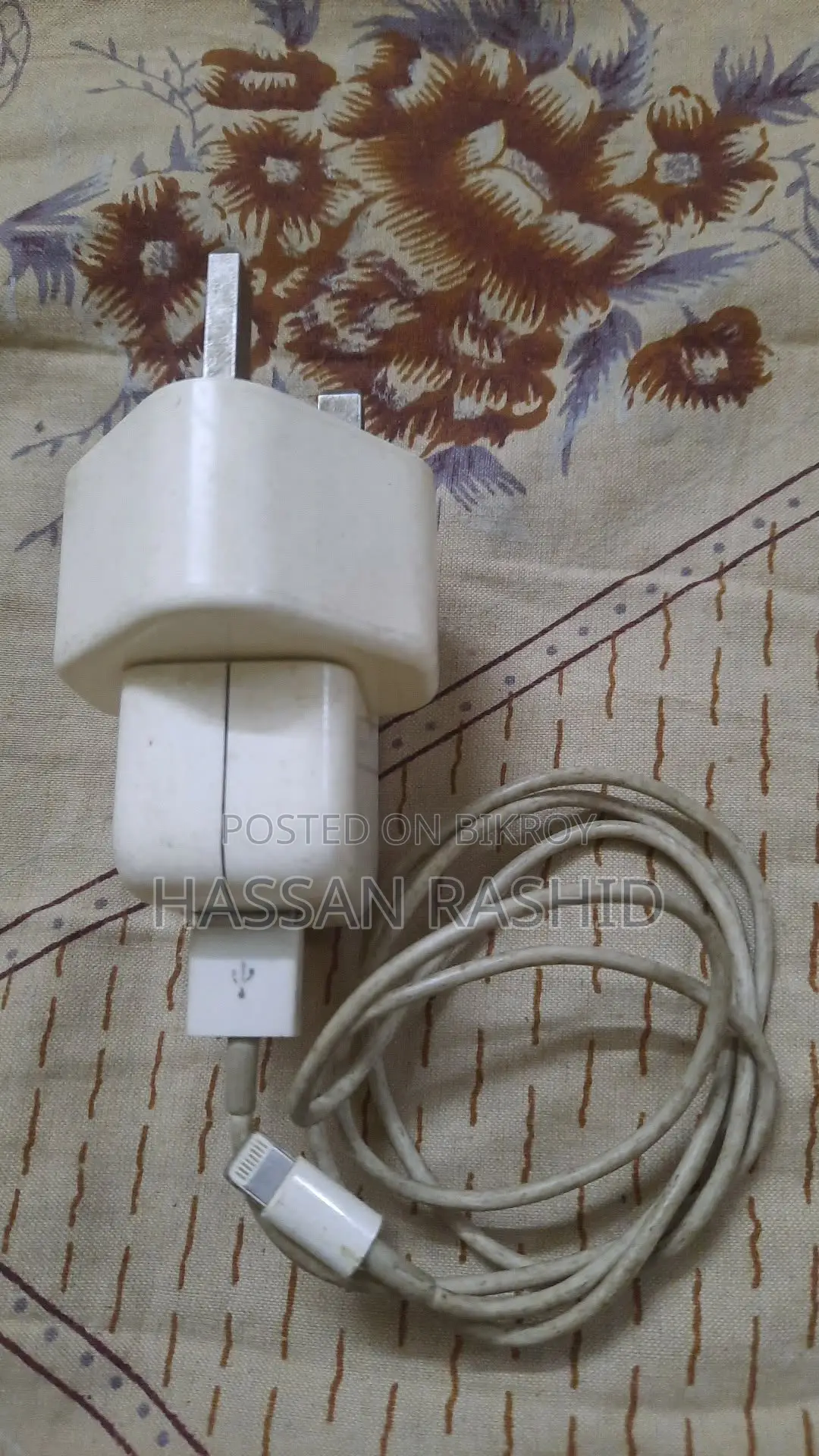 Genuine Apple 10W USB Mains Charger Original Lightning Cable