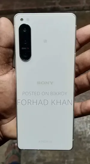 সোনি এক্সপেরিয়া ৫ আইভি ১২৮ জিবি হোয়াইট