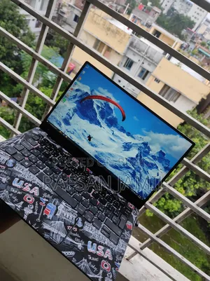 New Laptop Dell XPS 13 9380 8GB Intel Core i7 SSHD (Hybrid) 256GB