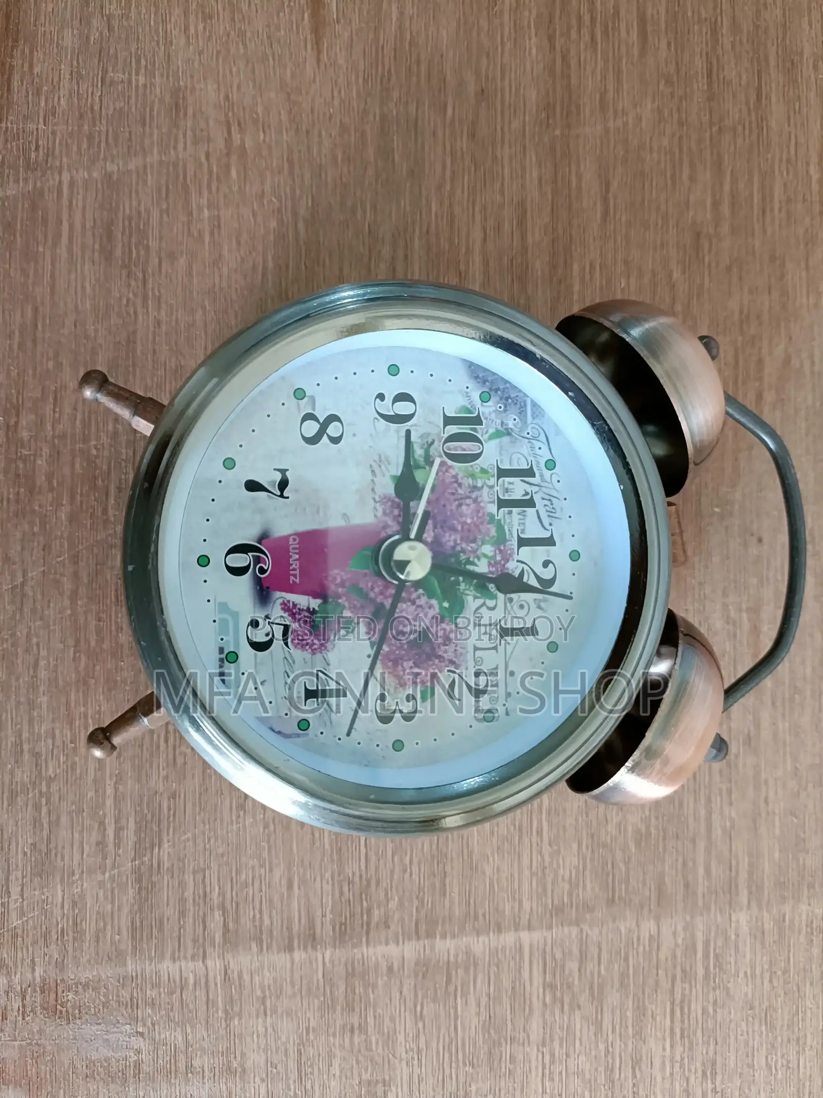 টুইন বেল অ্যালার্ম ক্লক