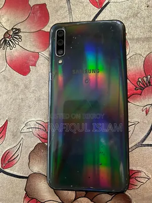 স্যামসাং গ্যালাক্সি এ৫০ ৬৪ জিবি ব্ল্যাক