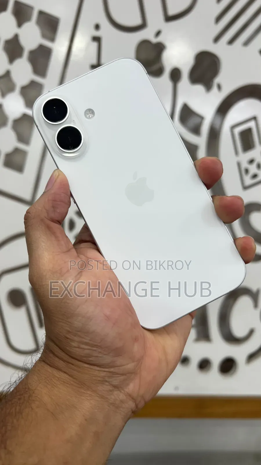 অ্যাপল আইফোন ১৭ ২৫৬ জিবি হোয়াইট