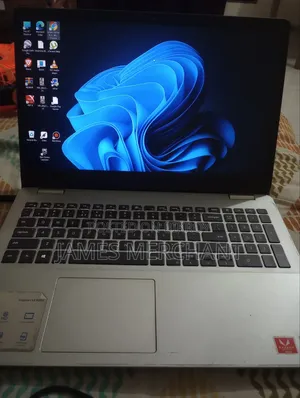Laptop Dell Inspiron 15 3000 8GB AMD Ryzen 7 SSD 512GB