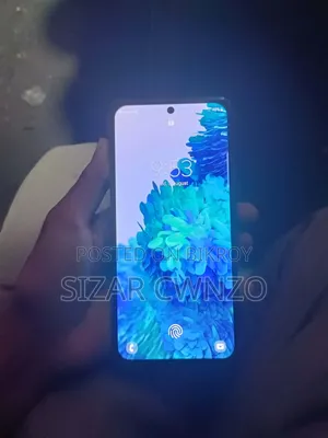 স্যামসাং গ্যালাক্সি এস২০ এফই ১২৮ জিবি হোয়াইট
