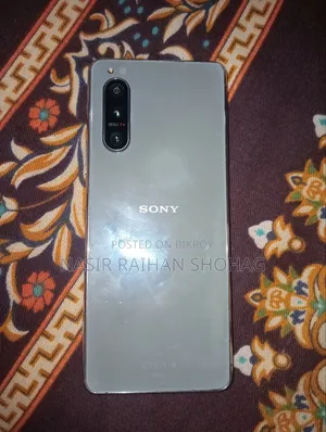 সনি এক্সপেরিয়া ৫ ২ ১২৮ জিবি হোয়াইট