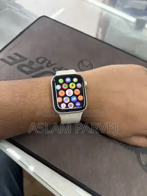 Apple Watch SE 2 (GPS)