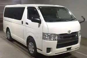 Toyota HiAce 2021 White