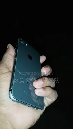 অ্যাপল আইফোন ৮ ১২৮ জিবি