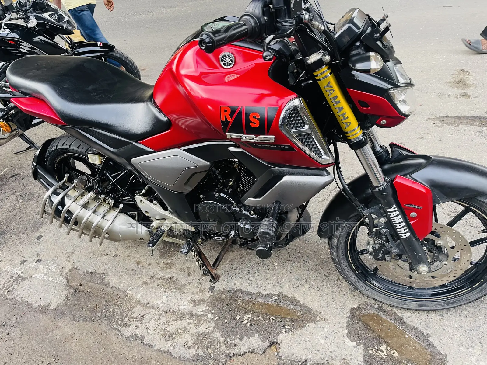 Yamaha FZS V3 2023 Red