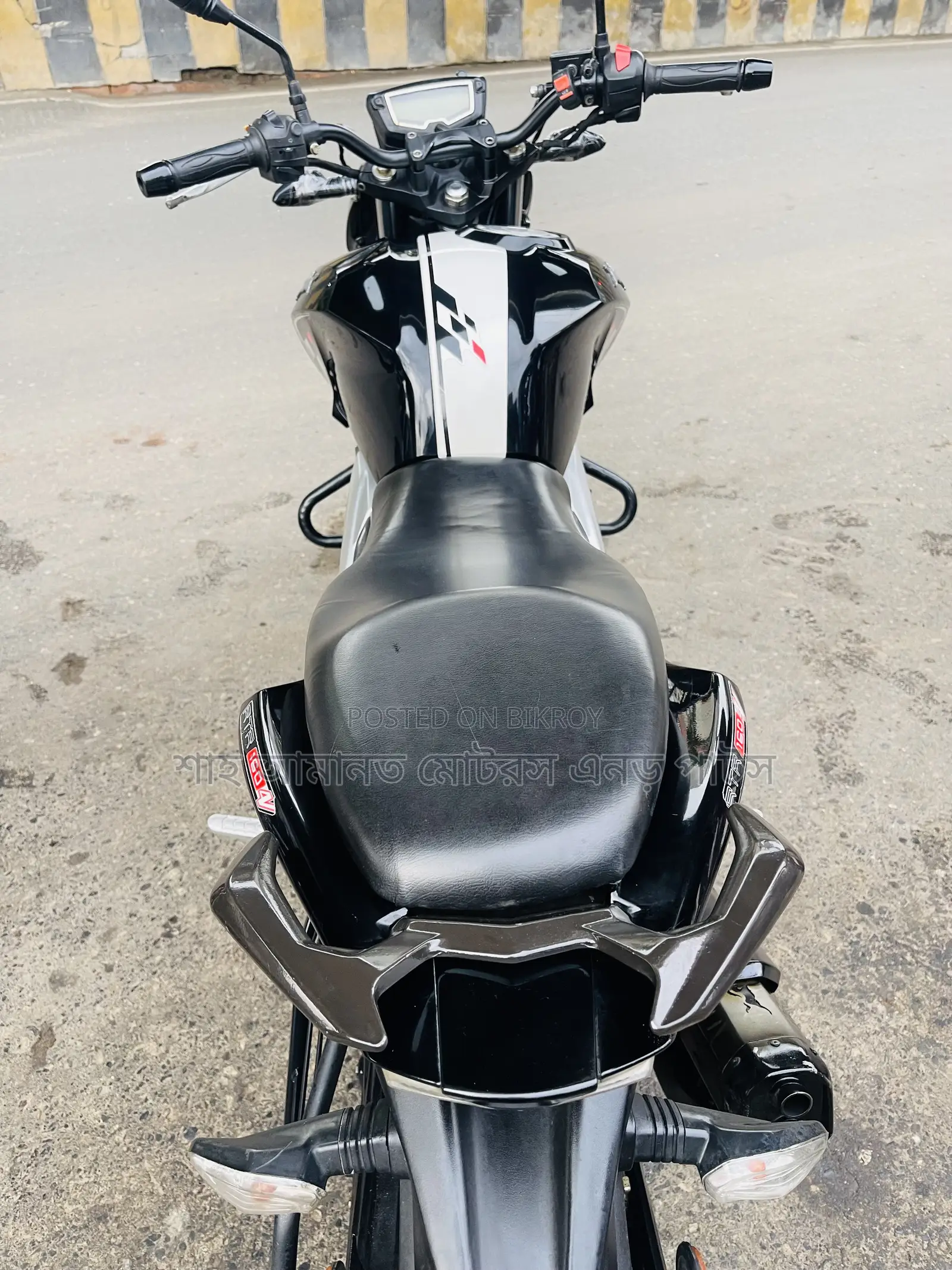 টিভিএস আপাচে ১৬০ ৪ভি ২০২৩ ব্ল্যাক
