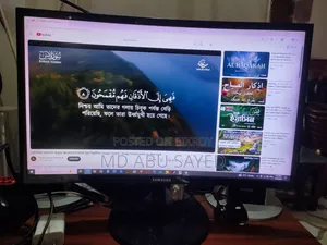 ২২" কার্ভ মনিটর