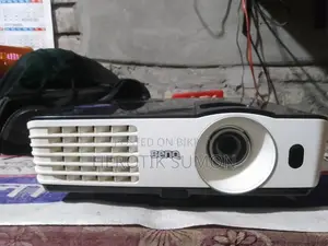 Projector for Sale