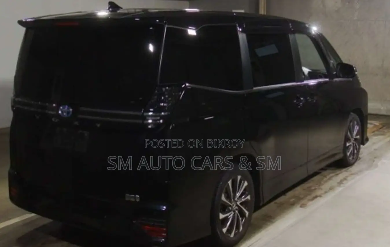 Toyota Voxy 2022 Black