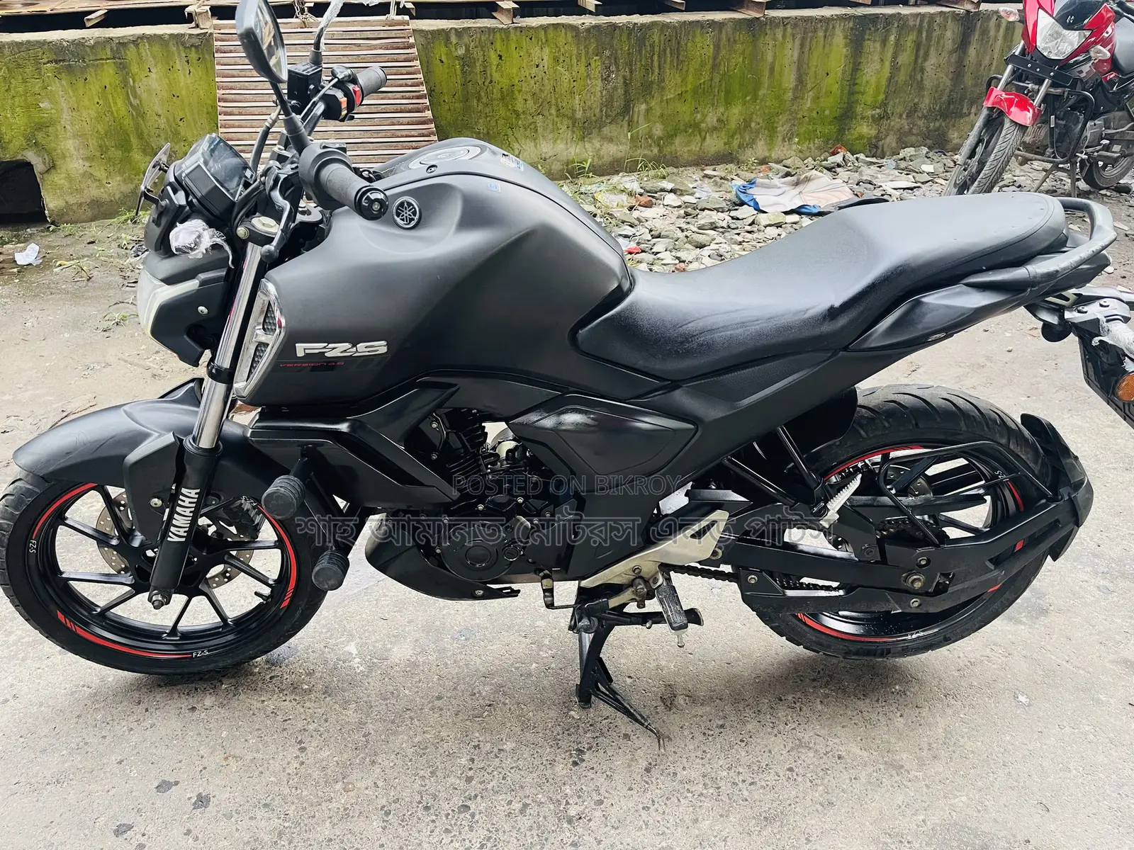 Yamaha FZS V4 2024 Gray