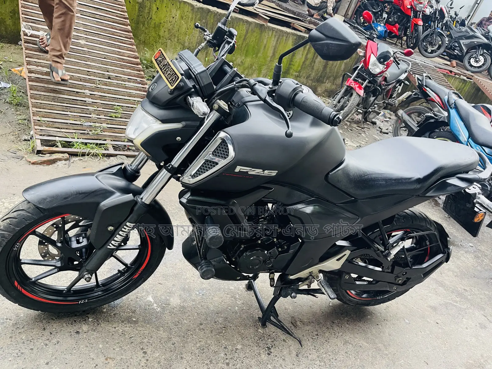 Yamaha FZS V4 2024 Gray