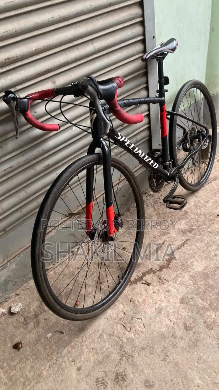 স্পেশালাইজড ডাইভার্জ এস রোড বাইক