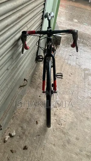 স্পেশালাইজড ডাইভার্জ এস রোড বাইক