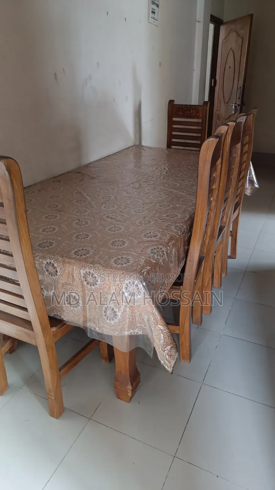 Mahogany Dining Table With 5 Chairs | Excellent Condition