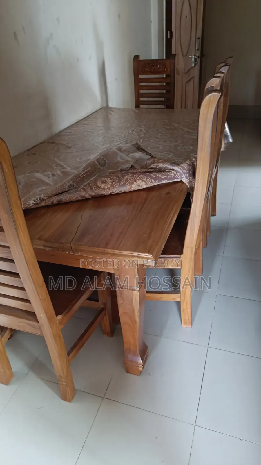 Mahogany Dining Table With 5 Chairs | Excellent Condition