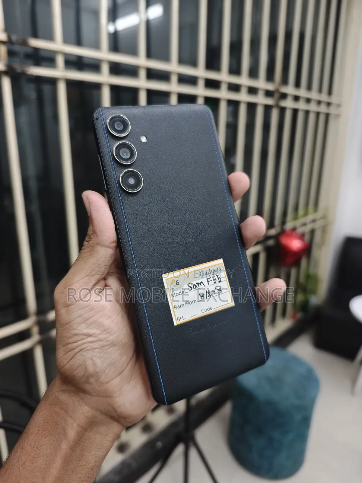Samsung Galaxy F55 128 GB