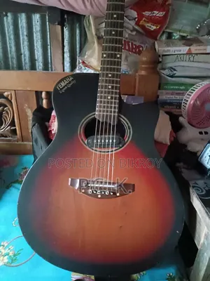 ইয়ামাহা গিটার