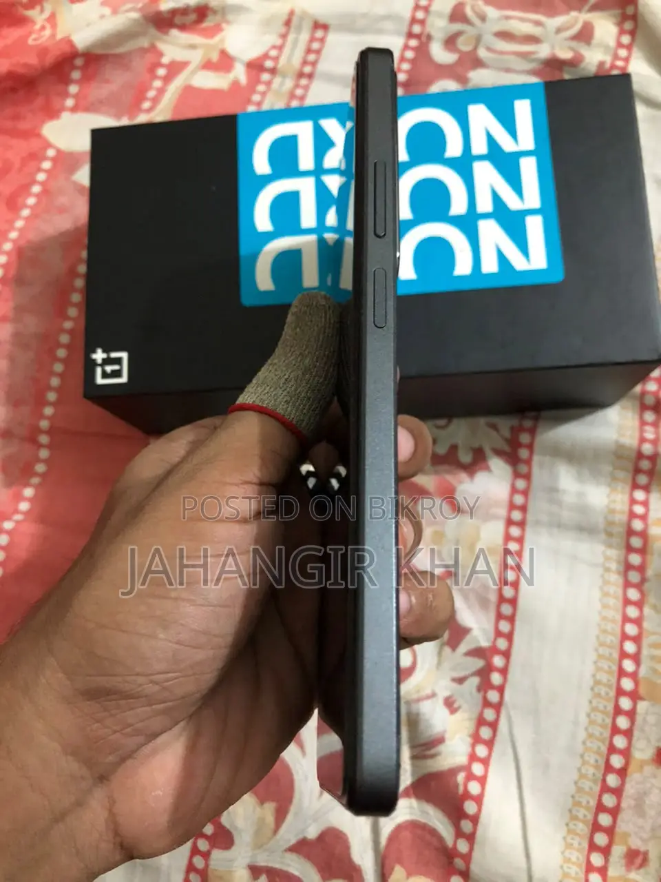 ওয়ানপ্লাস নর্ড এন৩০ এসই ১২৮ জিবি ব্ল্যাক