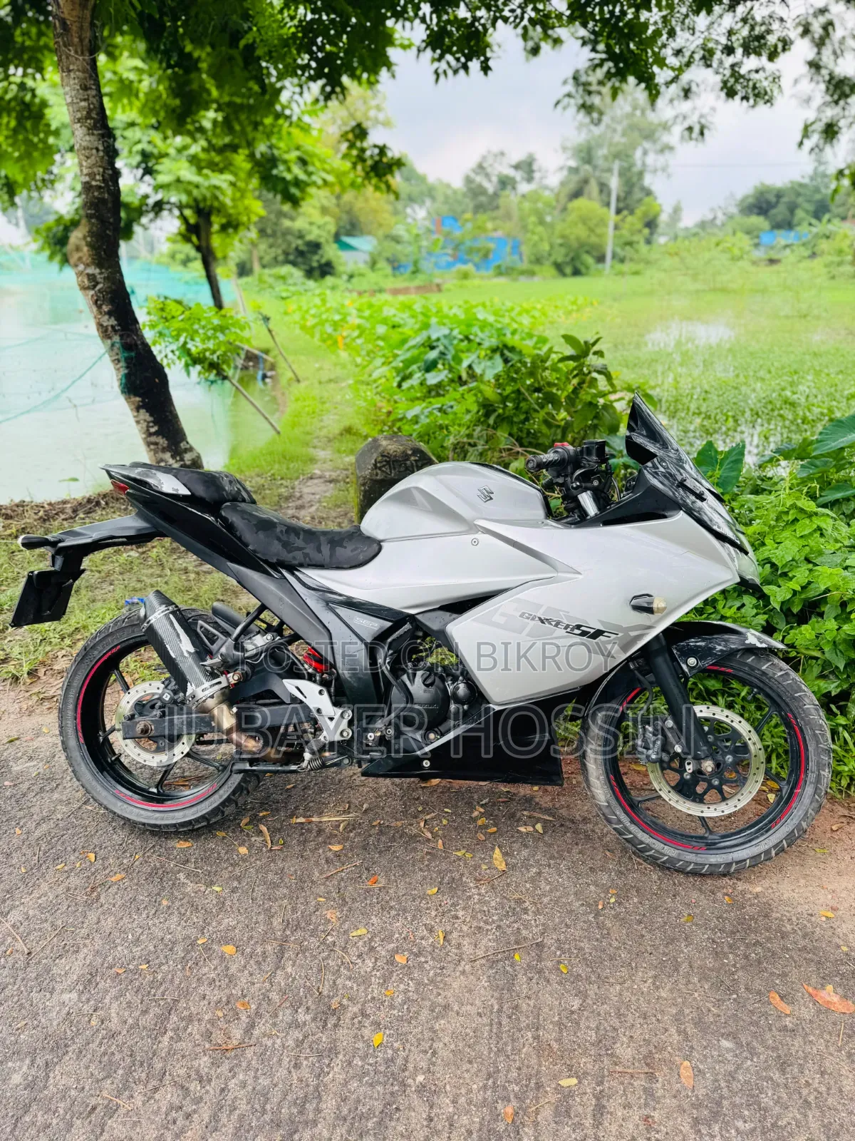 সুজুকি জিক্সার এসএফ ২০২১ সিলভার