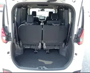 Toyota Voxy 2022 Pearl