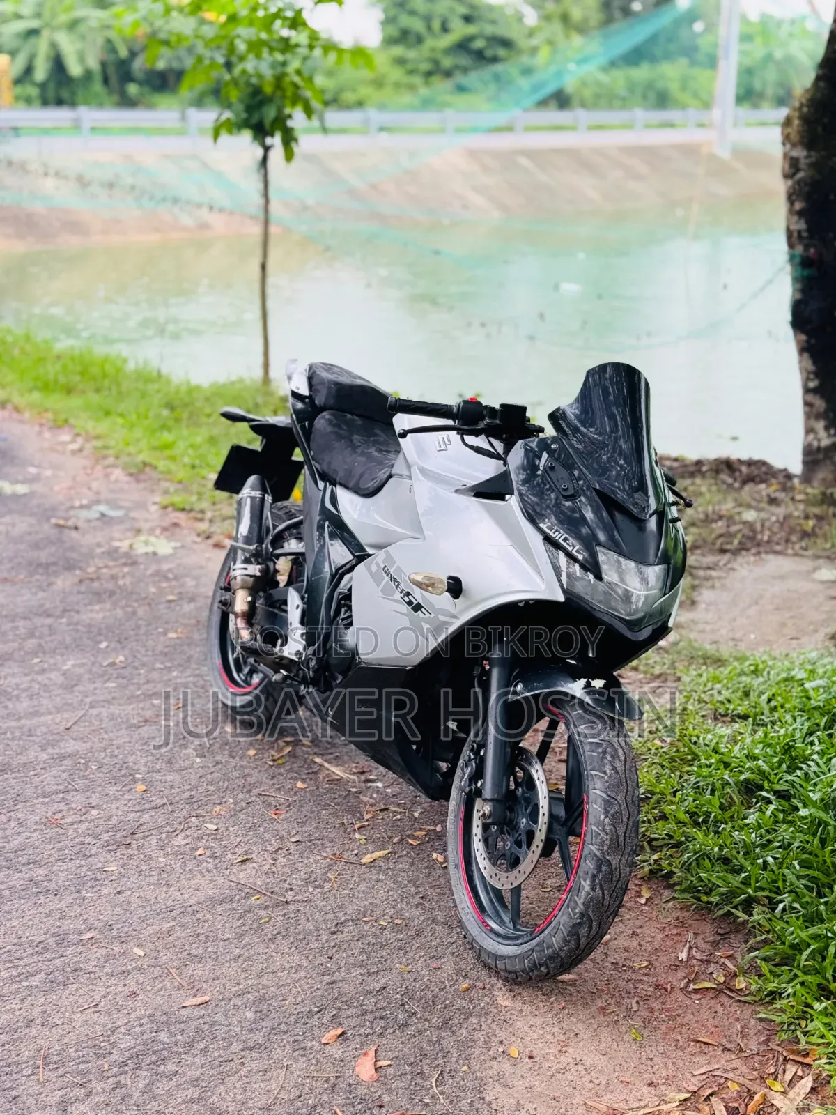 সুজুকি জিক্সার এসএফ ২০২১ সিলভার