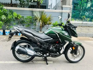 হোন্ডা এক্স-ব্লেড ১৬০ ২০২১ সবুজ