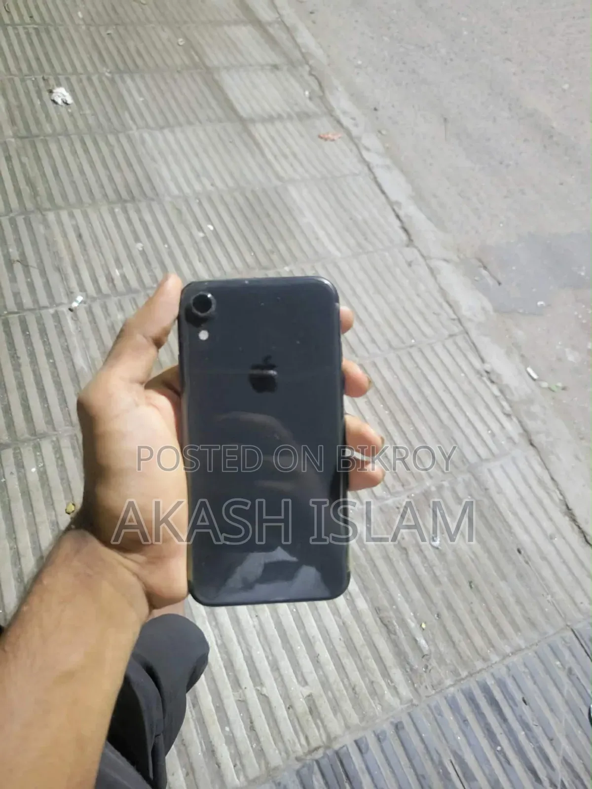 অ্যাপল আইফোন এক্সআর ৬৪ জিবি কালো