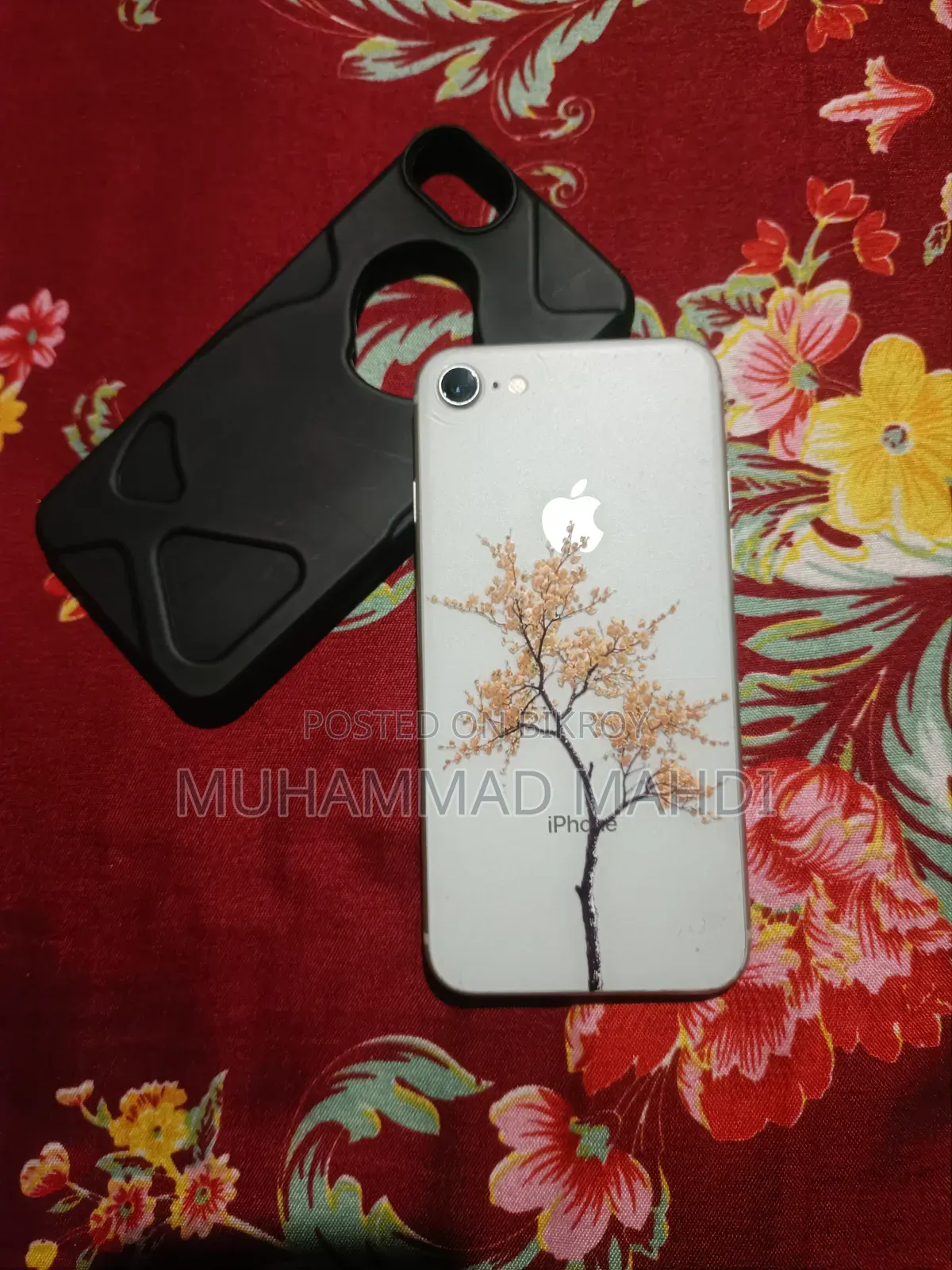 নিউ অ্যাপল আইফোন ৮ ৬৪ জিবি হোয়াইট