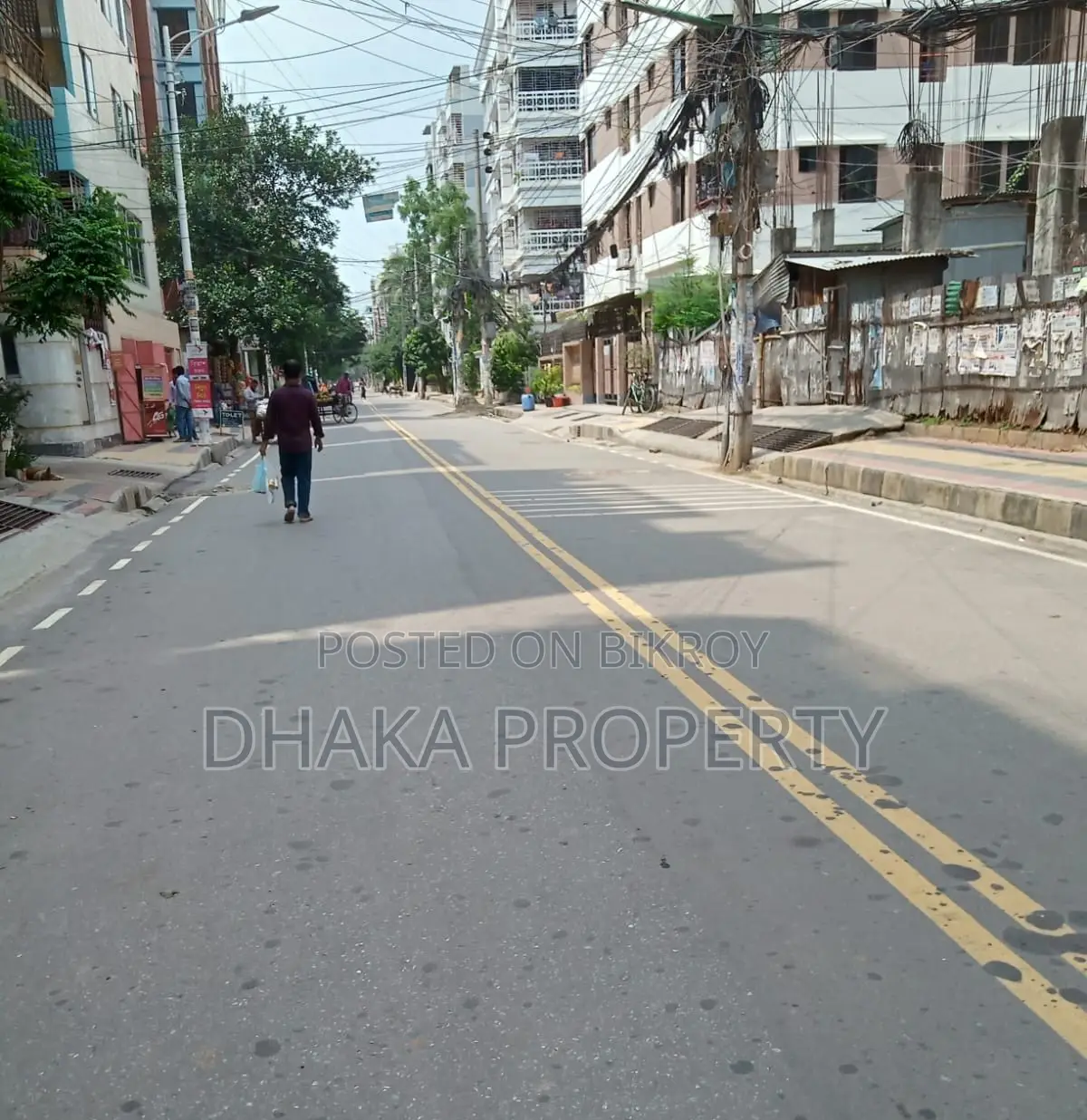 30ft Road 3 Katha North Facing at Sector 12