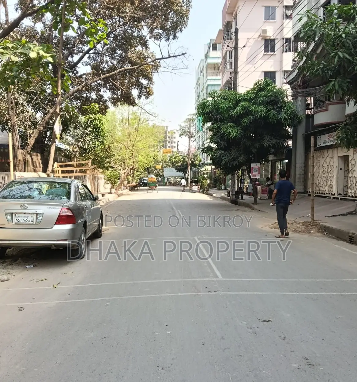 30ft Road 3 Katha North Facing at Sector 12