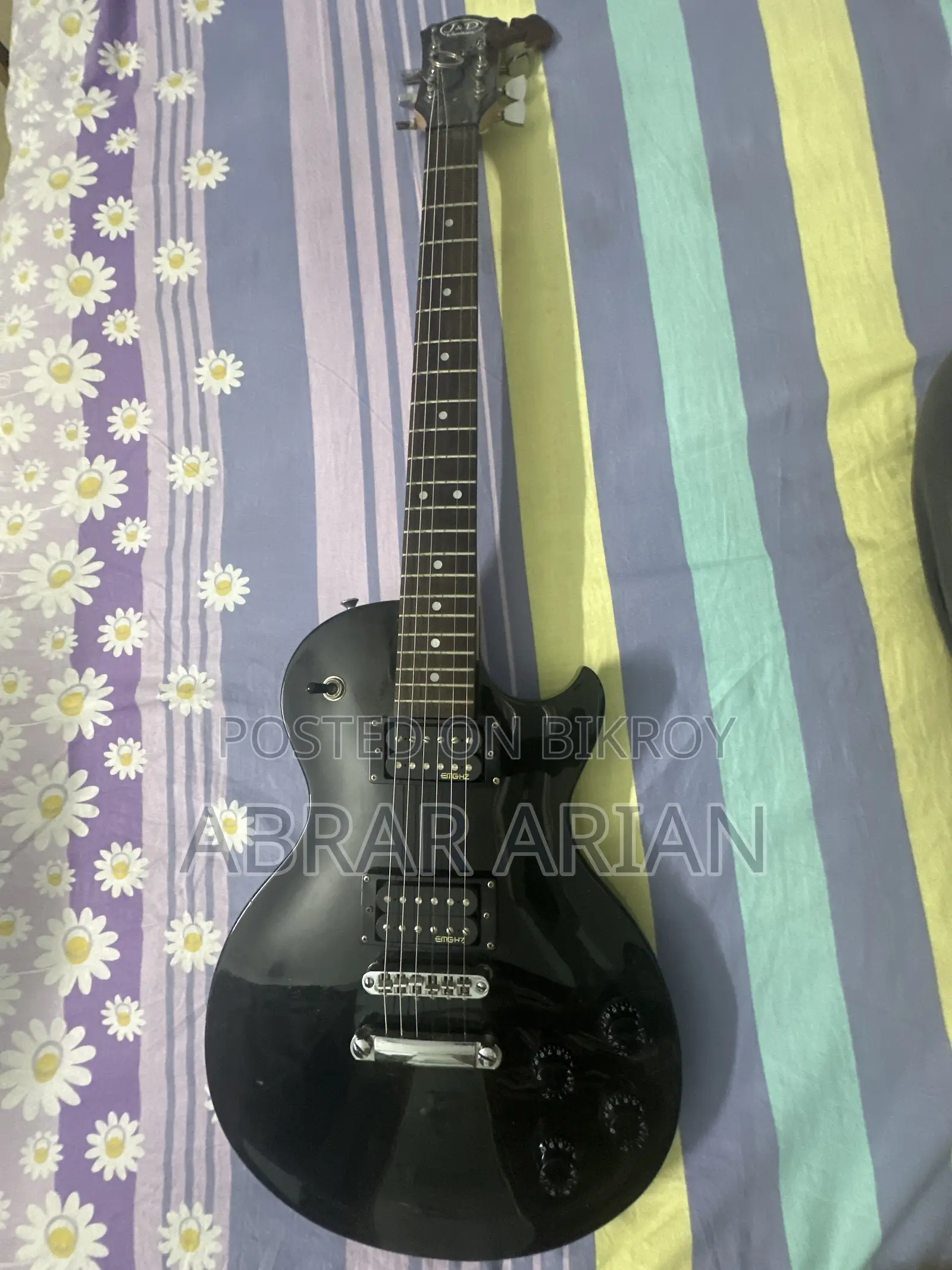 ইলেকট্রিক গিটার