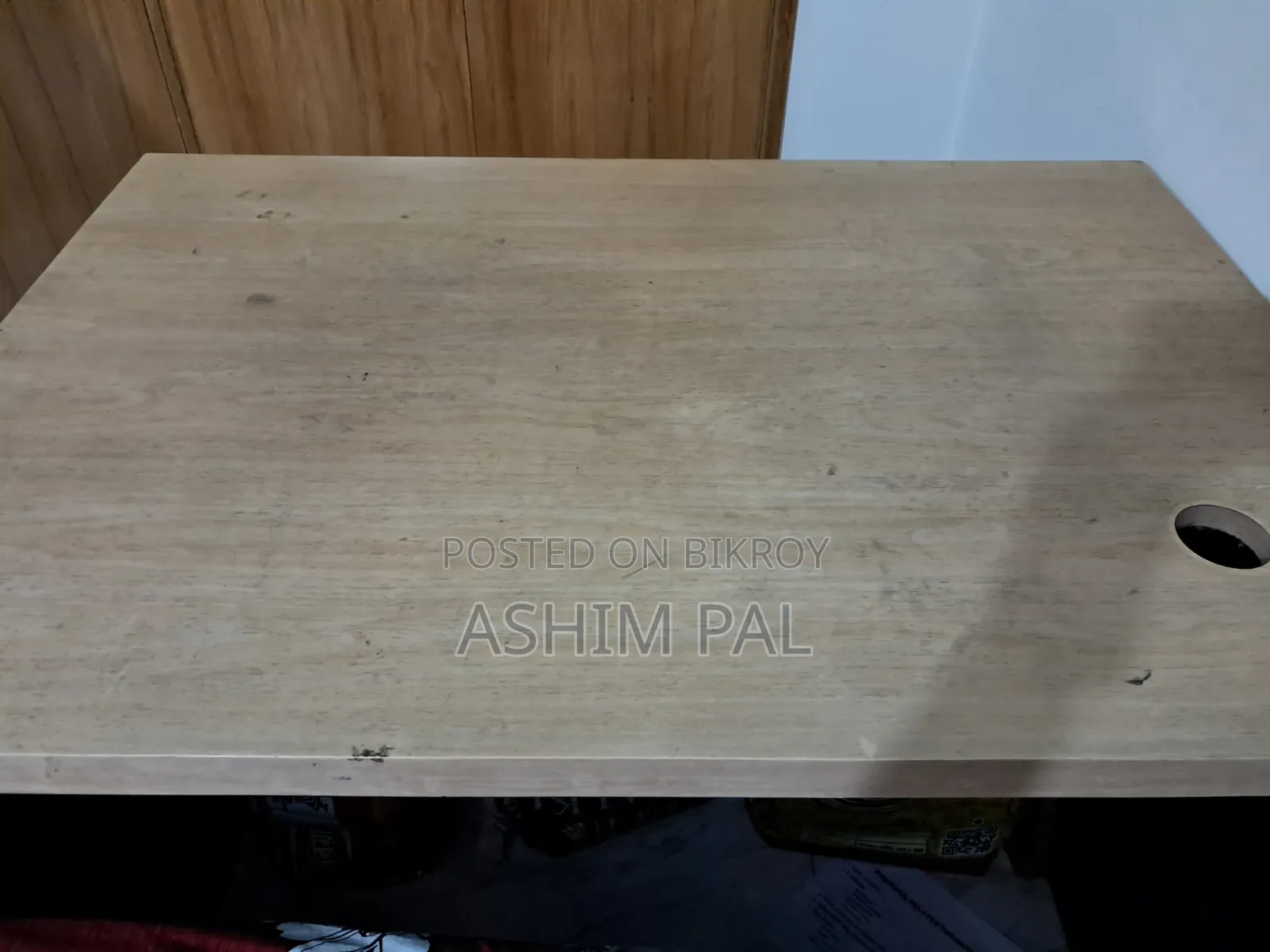 কম্পিউটার টেবিল, কাস্টম কাঠের তৈরি