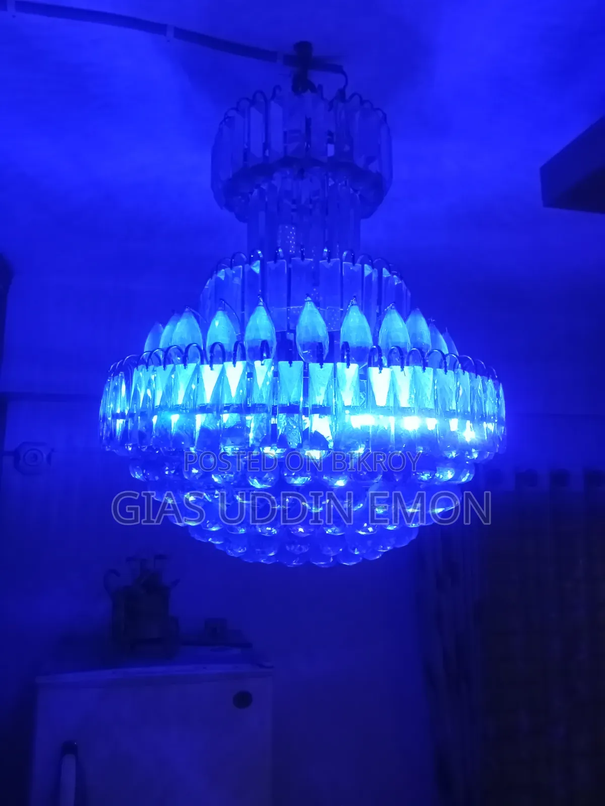ঝাড়বাতি, কালার পরিবর্তন হয় ও ৪টি কালার আছে
