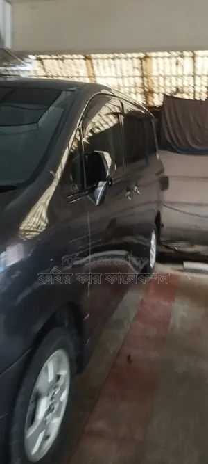 টয়োটা নোয়া ২০১৩ গ্রে
