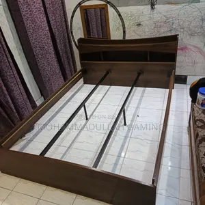 বড় আকারের খাট