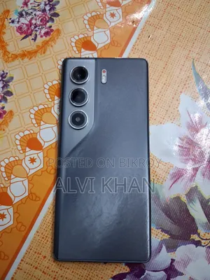 নতুন টেকনো ক্যামন ৪০ প্রো ৪জি ২৫৬ জিবি সিলভার